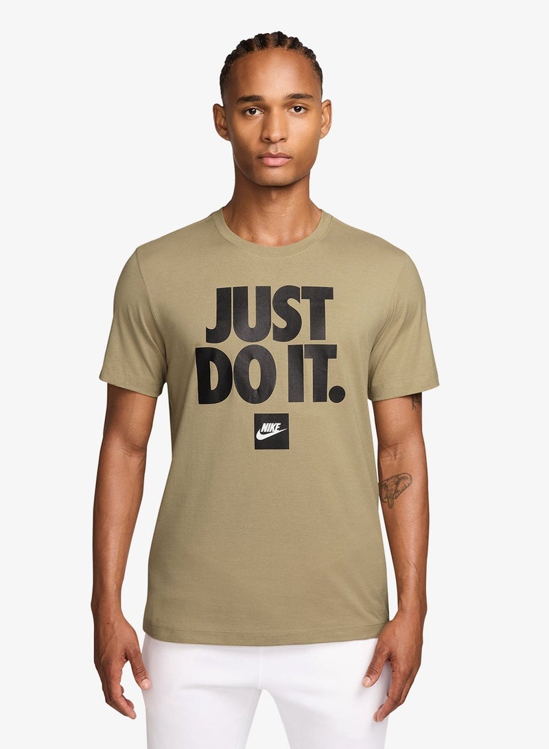 Nike Nsw Just Do It Verbiage T-Shirt - Image 1